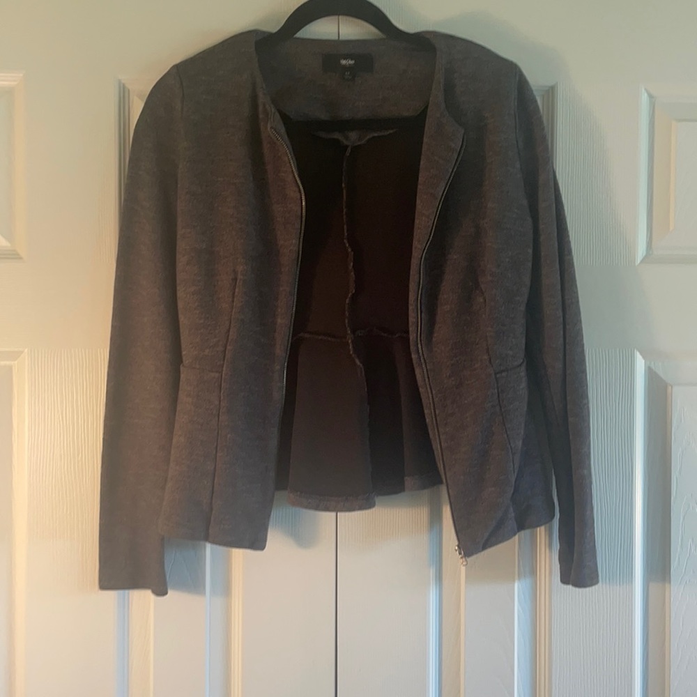 Dark grey, ruffled bottom hem zippered blazer